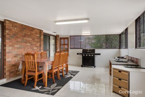 Property photo of 2 Yarra Close Kearns NSW 2558
