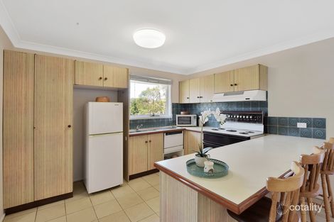 Property photo of 8 Dana Close Wyoming NSW 2250