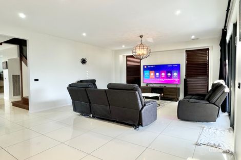Property photo of 15 Strawberry Road Manor Lakes VIC 3024