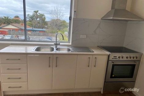 Property photo of 402 Centre Road Bentleigh VIC 3204