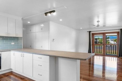 Property photo of 6 Jacaranda Close Manunda QLD 4870