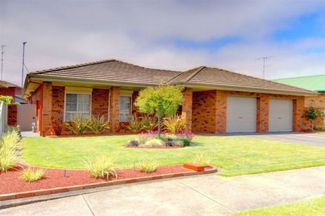 34 Bogart Dr, Wendouree, VIC 3355