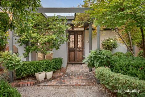 11 Cummins Lane, Mount Eliza, VIC 3930