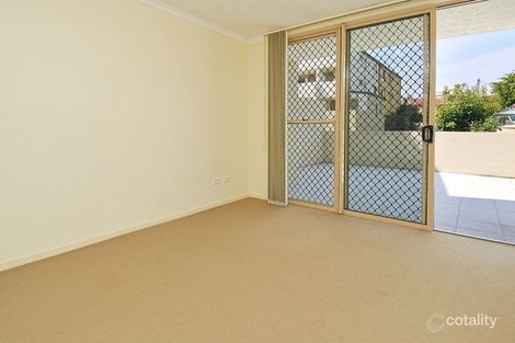 Property photo of 15/8 Mascar Street Upper Mount Gravatt QLD 4122