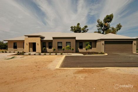 235 Millhouse Rd, Aveley, WA 6069