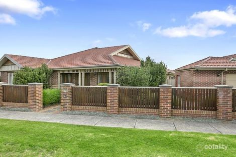 43 Edinburgh Dr, Skye, VIC 3977