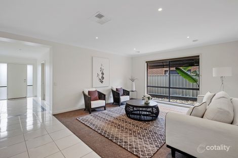 Property photo of 32 Waterview Drive White Hills VIC 3550