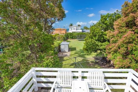 Property photo of 20 Grattan Terrace Wynnum QLD 4178