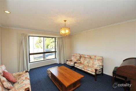 Property photo of 14 Karyn Street Centenary Heights QLD 4350