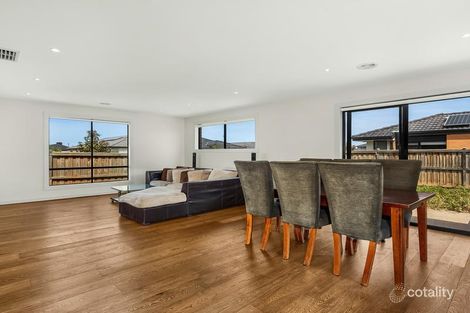 Property photo of 23 Mazel Drive Tarneit VIC 3029