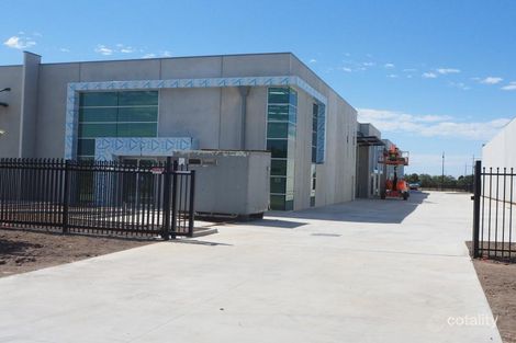 7 Commercial Dr, Pakenham, VIC 3810