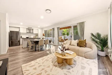 Property photo of 73 Gladstone Street Indooroopilly QLD 4068