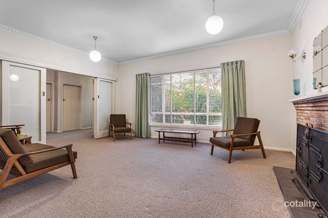 Property photo of 33 Dublin Avenue Strathmore VIC 3041