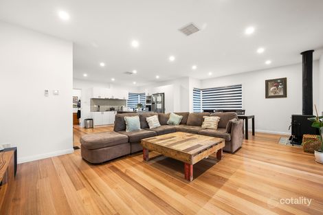 Property photo of 86 Tunaley Parade Reservoir VIC 3073