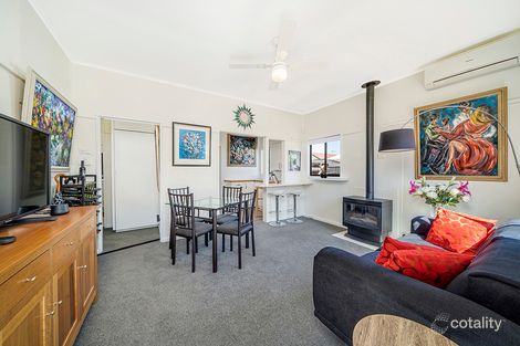 Property photo of 7 Binya Place Narrabundah ACT 2604