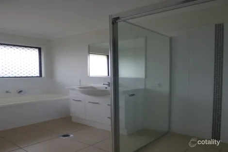 Property photo of 3 Wattle Court Roma QLD 4455