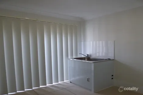 Property photo of 3 Wattle Court Roma QLD 4455