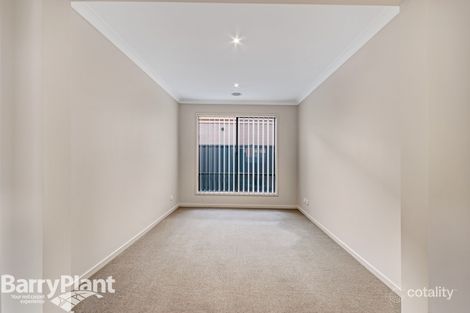 Property photo of 10 Zelkova Court Tarneit VIC 3029