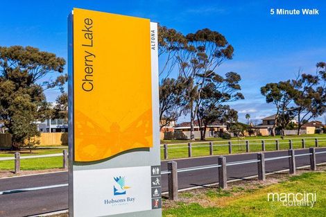 Property photo of 26 Simmons Drive Seaholme VIC 3018