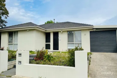 12 Godwin Cres, Cranbourne North, VIC 3977