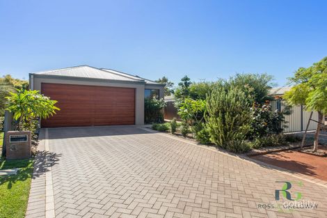 32 Shelshaw St, Melville, WA 6156