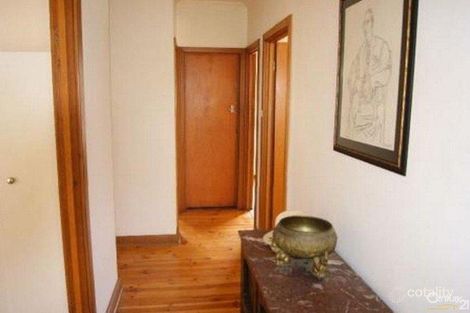 Property photo of 33 Markwick Crescent Campbelltown SA 5074