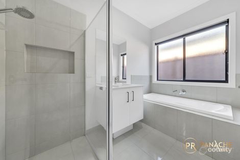 Property photo of 32 Arnhem Road Wyndham Vale VIC 3024