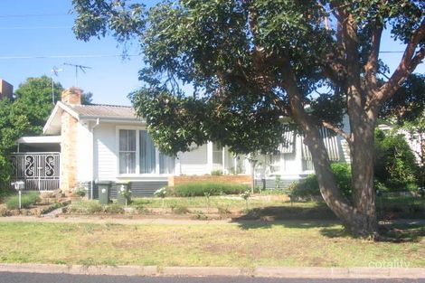 18 Louisville Ave, Pascoe Vale South, VIC 3044