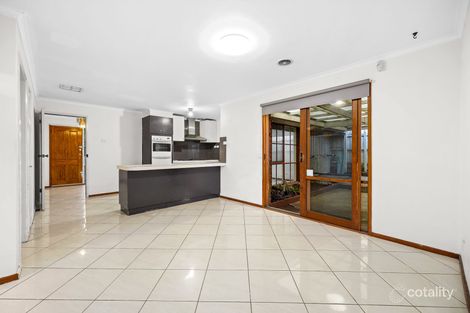 Property photo of 10 Ivan Crescent Hampton Park VIC 3976
