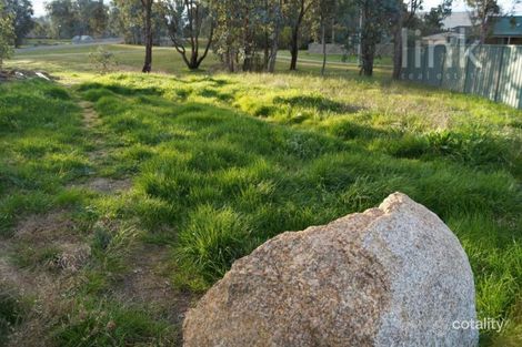 5 Birdie Pl, Thurgoona, NSW 2640