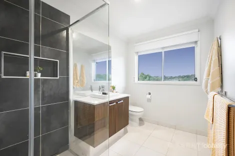 Property photo of 86 Evans Drive Croydon VIC 3136