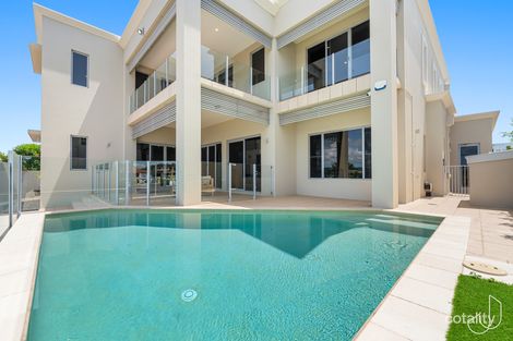 Property photo of 137 Sir Bruce Small Boulevard Benowa QLD 4217