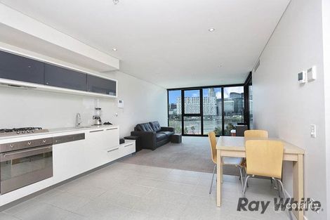 Property photo of 305/1 Point Park Crescent Docklands VIC 3008