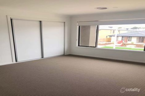Property photo of 21 Postema Drive Point Cook VIC 3030