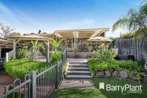 Property photo of 43 Walnut Drive Kilsyth VIC 3137