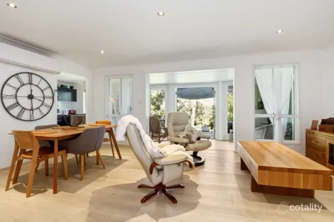 Property photo of 16 Calmwaters Crescent Macleay Island QLD 4184