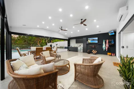 Property photo of 18 Pleasure Point Road Pleasure Point NSW 2172