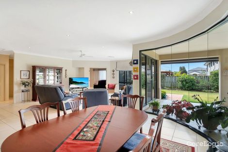 Property photo of 6 Fairbairn Court Oxenford QLD 4210