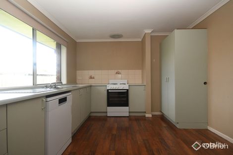 Property photo of 30 Callistemon Court Lucknow VIC 3875