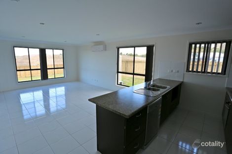 Property photo of 39 Eagle Heights Zilzie QLD 4710