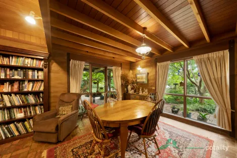 Property photo of 1 Chamberlain Court Tawonga South VIC 3698