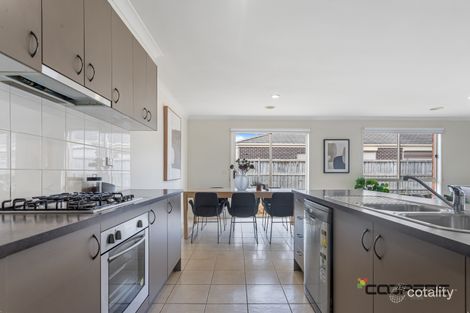 Property photo of 1 Hawkbit Place Brookfield VIC 3338