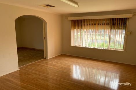 Property photo of 31 Grantham Parade St Albans VIC 3021