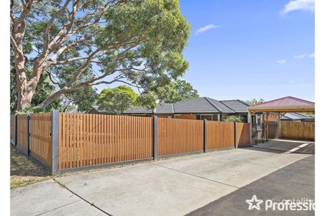 Property photo of 13 Saxon Drive Mooroolbark VIC 3138