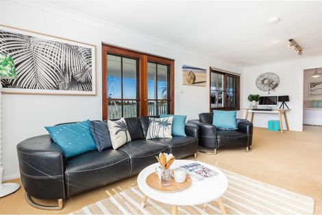 Property photo of 121 Barrenjoey Road Mona Vale NSW 2103