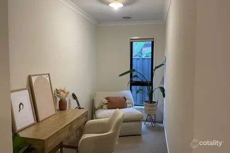 Property photo of 51 Noosa Circuit Armstrong Creek VIC 3217