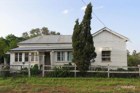 20 Cunliffe St, Oakey, QLD 4401