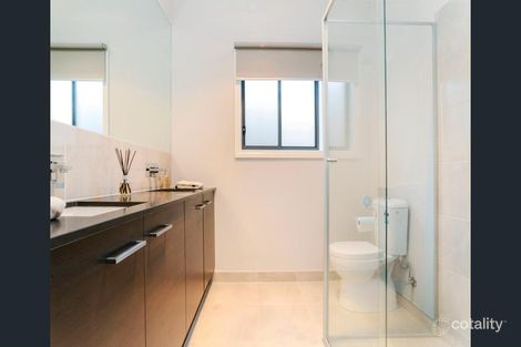 Property photo of 26 Fossilstone Avenue Doreen VIC 3754