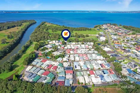 Property photo of 84 Casuarina Crescent Kanahooka NSW 2530