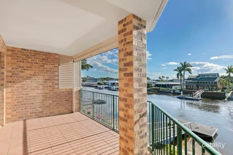 Property photo of 4/8 Broadmeadows Road Maroochydore QLD 4558